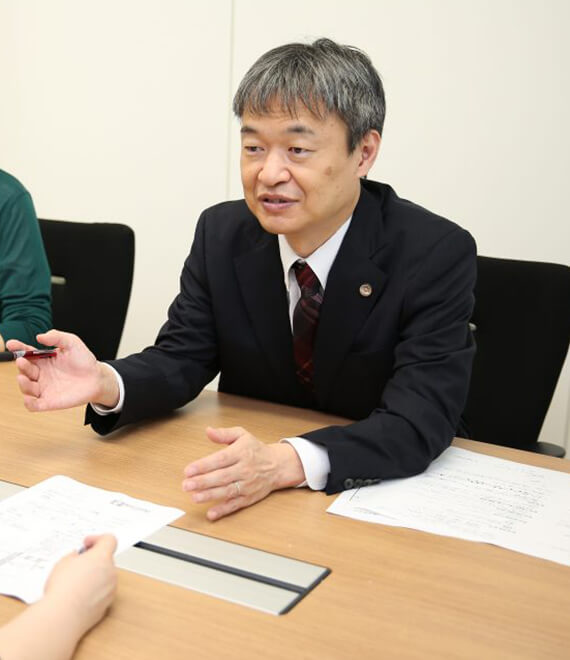 朝雲法律事務所　代表弁護士　朝雲 秀（あさぐも しげる）